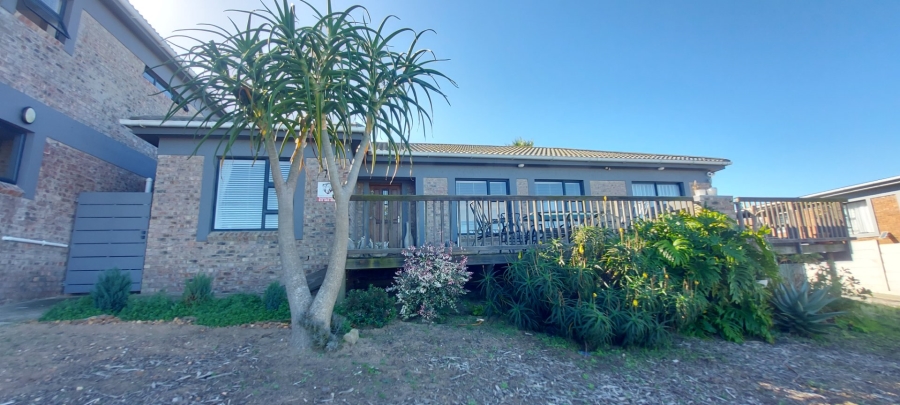 5 Bedroom Property for Sale in Dana Bay Western Cape
